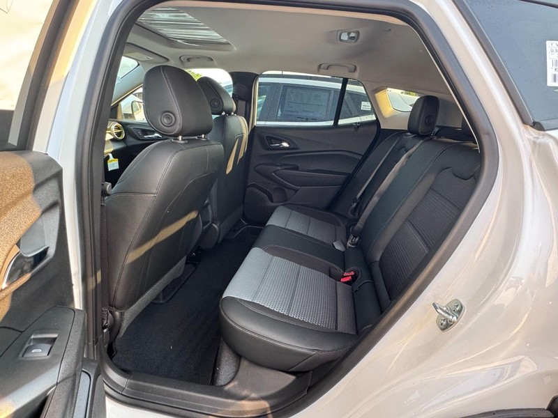 Chevrolet Trax Vehicle Image 04