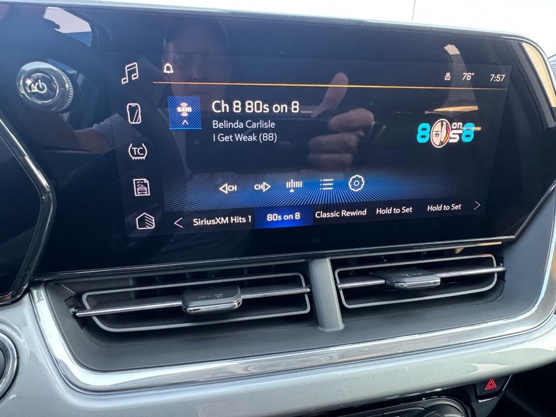 Chevrolet Trax Vehicle Image 13