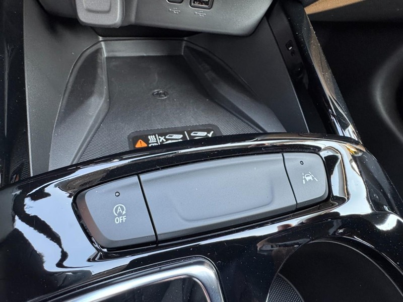 Chevrolet Trax Vehicle Image 14