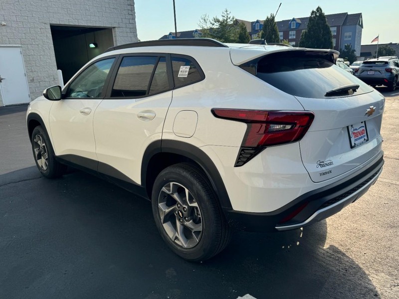 Chevrolet Trax Vehicle Image 05