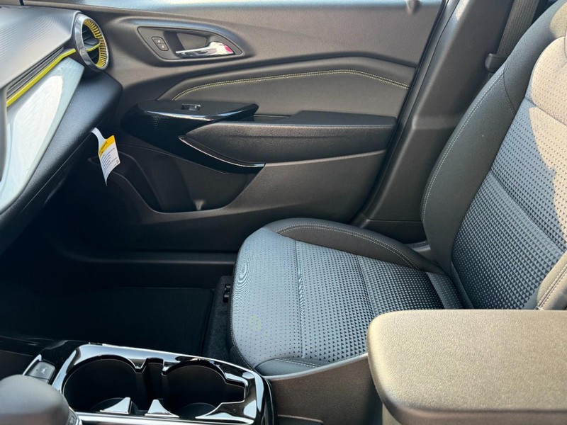 Chevrolet Trax Vehicle Image 08