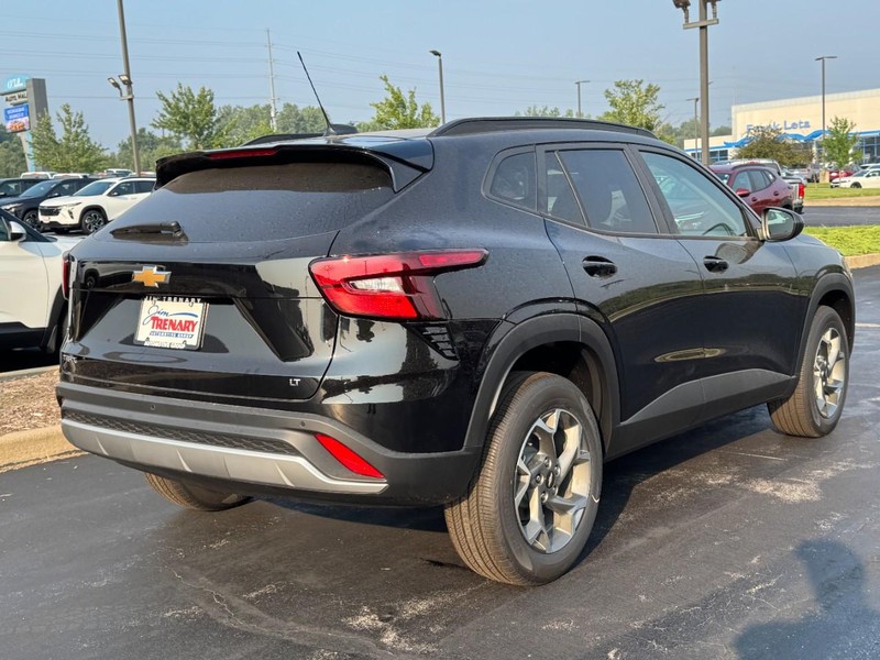 Chevrolet Trax Vehicle Image 03