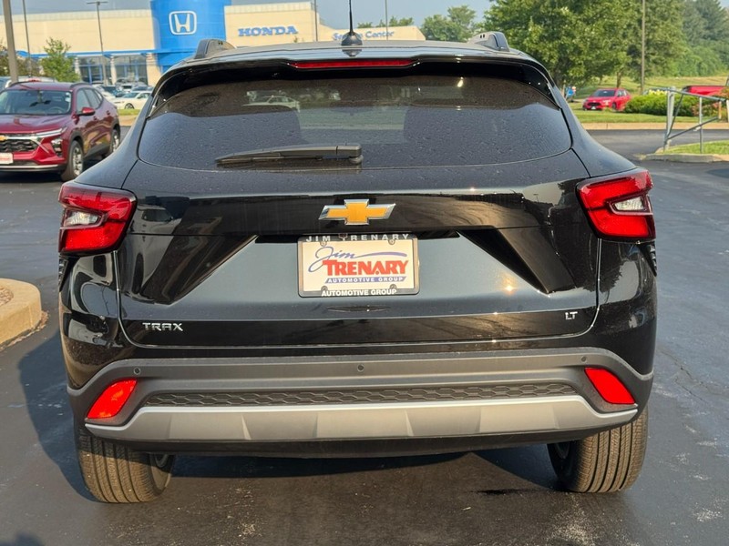 Chevrolet Trax Vehicle Image 04