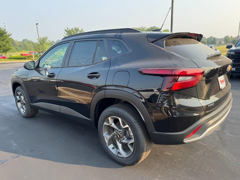 Chevrolet Trax Vehicle Image 05
