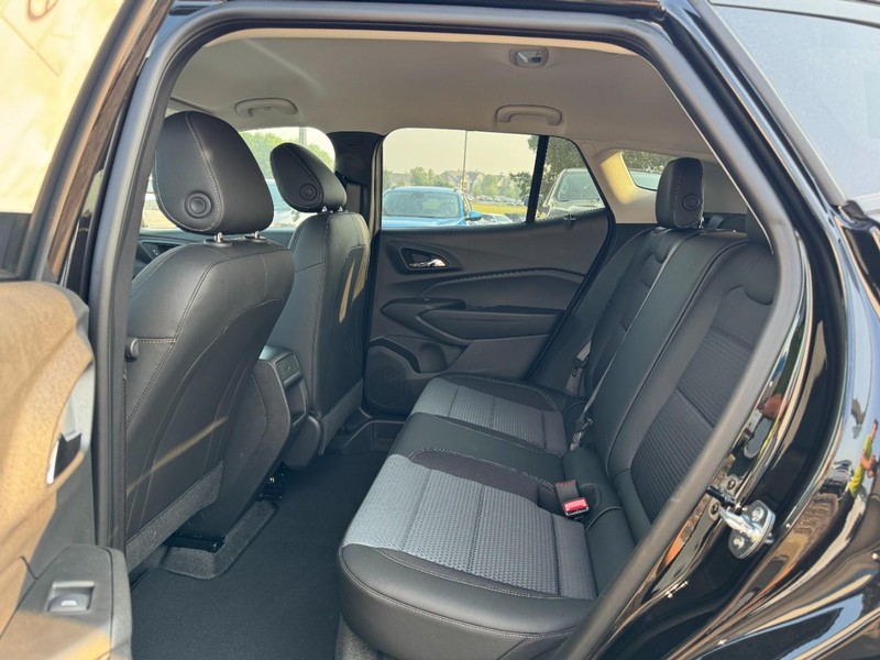 Chevrolet Trax Vehicle Image 07