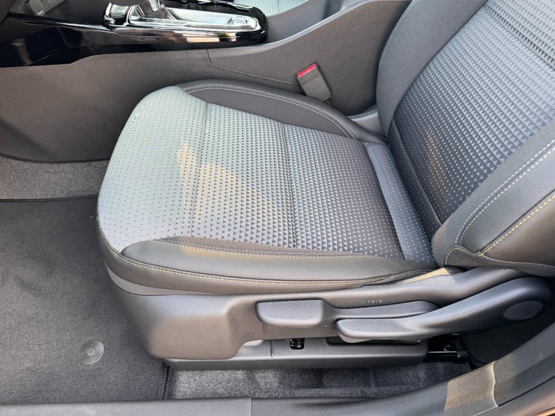 Chevrolet Trax Vehicle Image 09