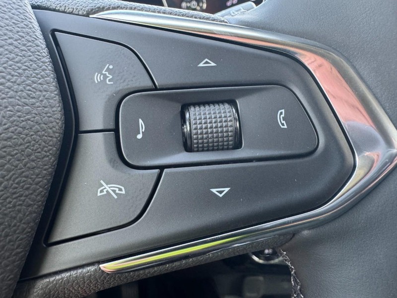 Chevrolet Trax Vehicle Image 12