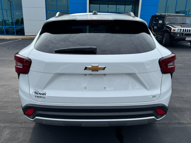Chevrolet Trax Vehicle Image 04