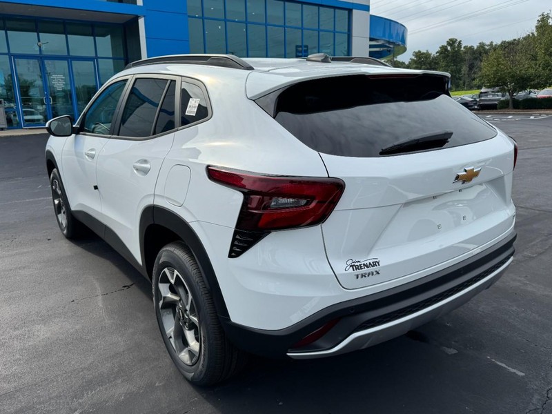 Chevrolet Trax Vehicle Image 05