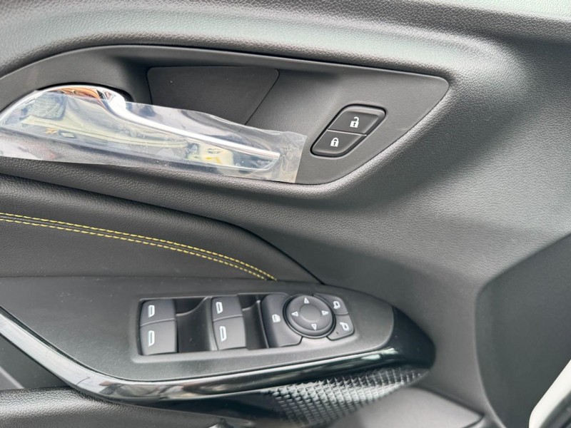 Chevrolet Trax Vehicle Image 08