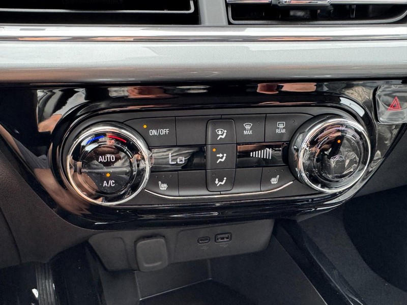 Chevrolet Trax Vehicle Image 11