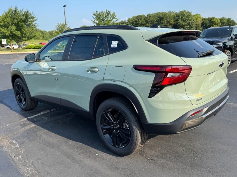 Chevrolet Trax Vehicle Image 05