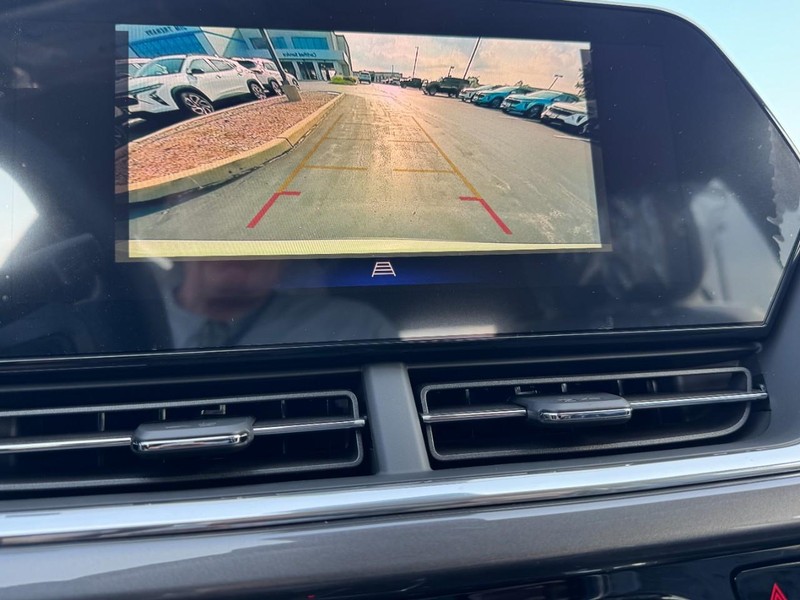 Chevrolet Trax Vehicle Image 13