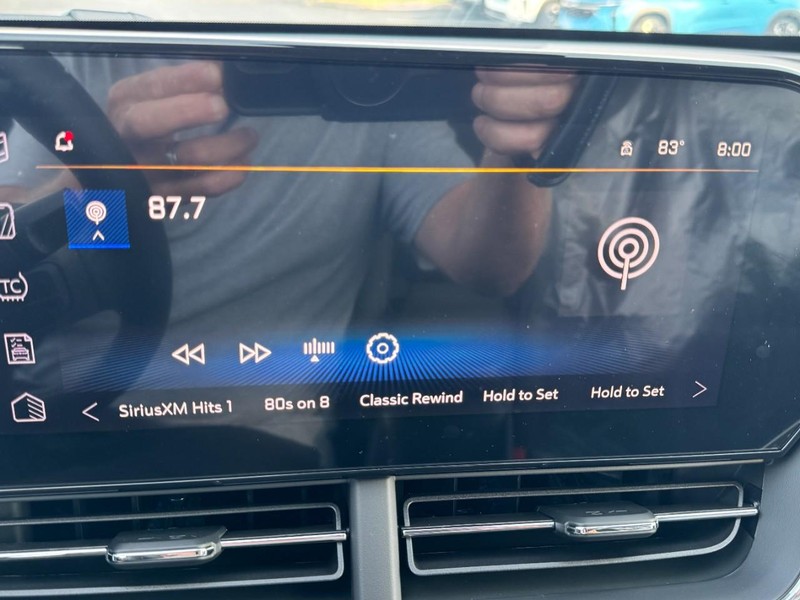 Chevrolet Trax Vehicle Image 13
