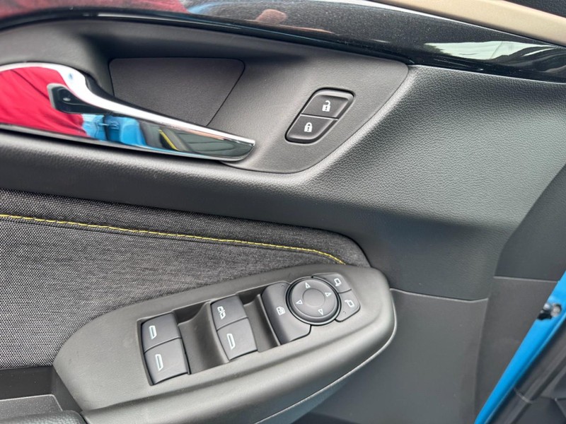 Chevrolet TrailBlazer Vehicle Image 10
