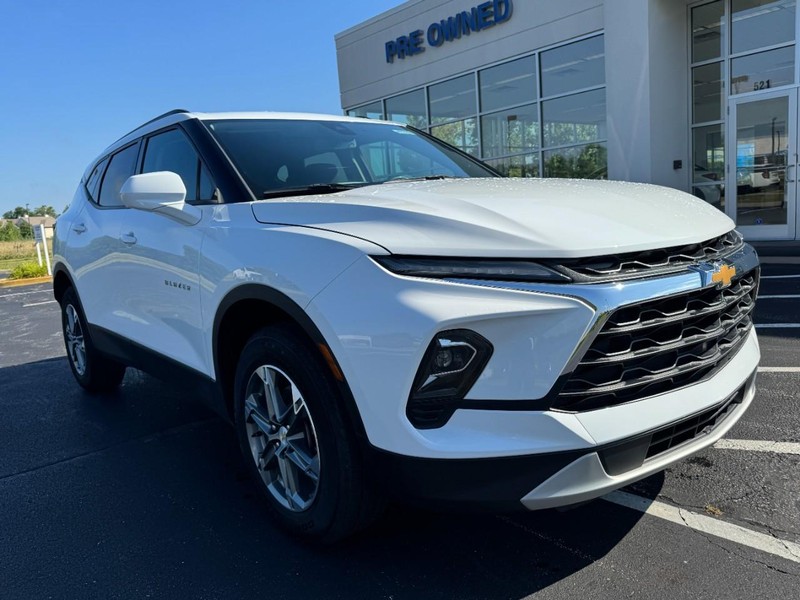 Chevrolet Blazer Vehicle Image 03