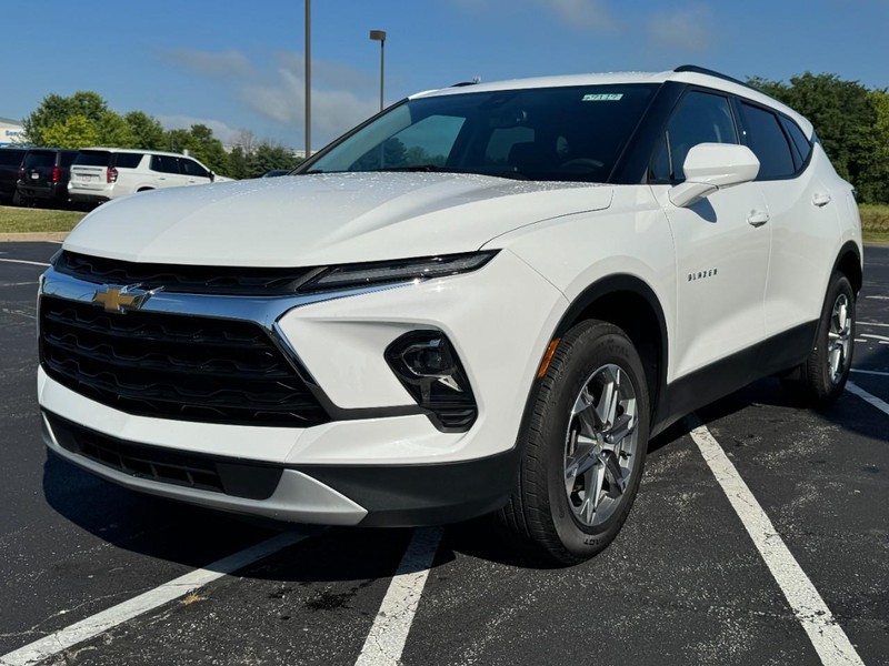 Chevrolet Blazer Vehicle Image 10