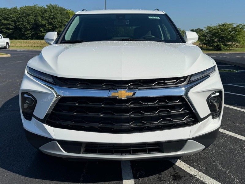Chevrolet Blazer Vehicle Image 11