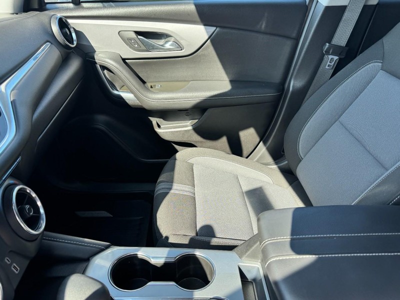 Chevrolet Blazer Vehicle Image 16