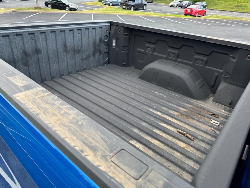 Chevrolet Silverado 1500 Vehicle Image 04