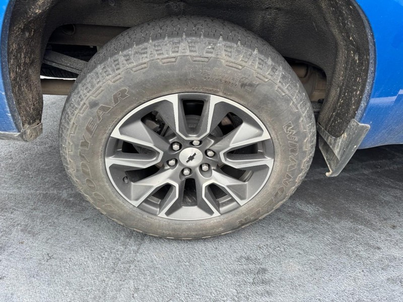 Chevrolet Silverado 1500 Vehicle Image 05
