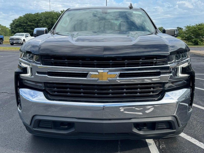 Chevrolet Silverado 1500 LTD Vehicle Image 09