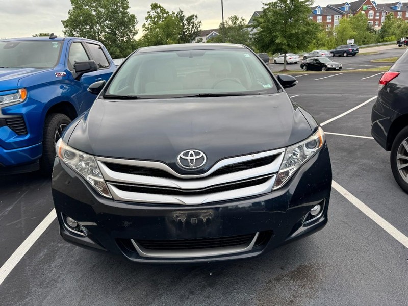 Toyota Venza Vehicle Image 02