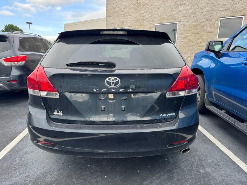 Toyota Venza Vehicle Image 04