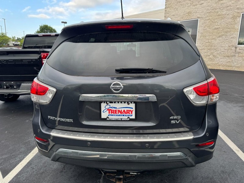 Nissan Pathfinder Vehicle Image 04