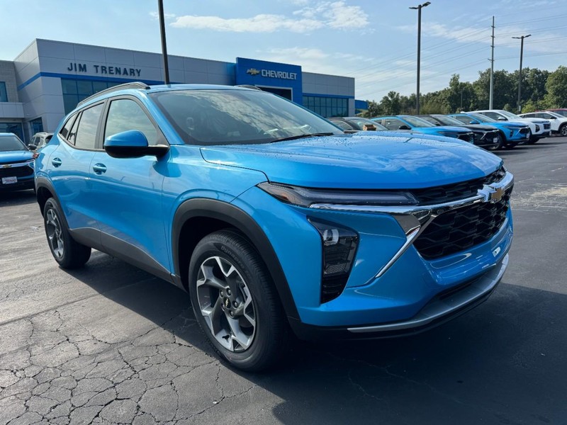 Chevrolet Trax Vehicle Image 02