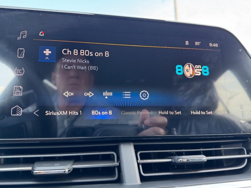 Chevrolet Trax Vehicle Image 12