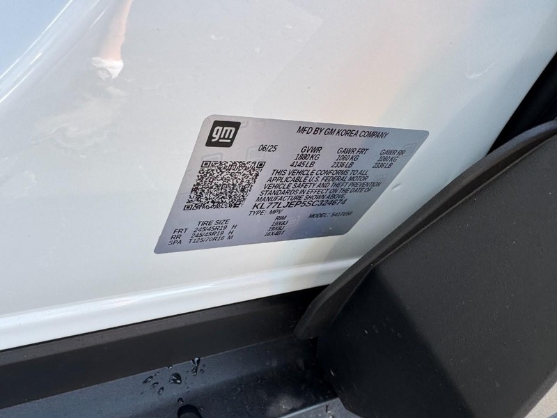 Chevrolet Trax Vehicle Image 16