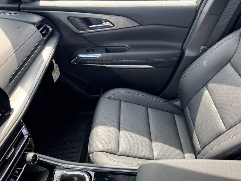Chevrolet Traverse Vehicle Image 09