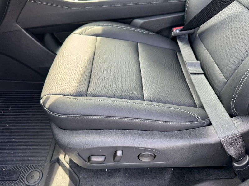 Chevrolet Traverse Vehicle Image 10