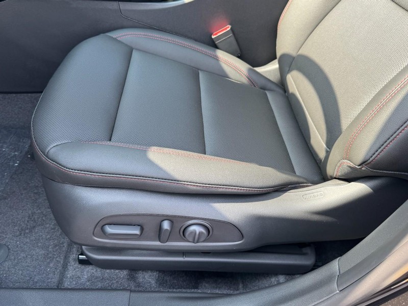 Chevrolet Trax Vehicle Image 08