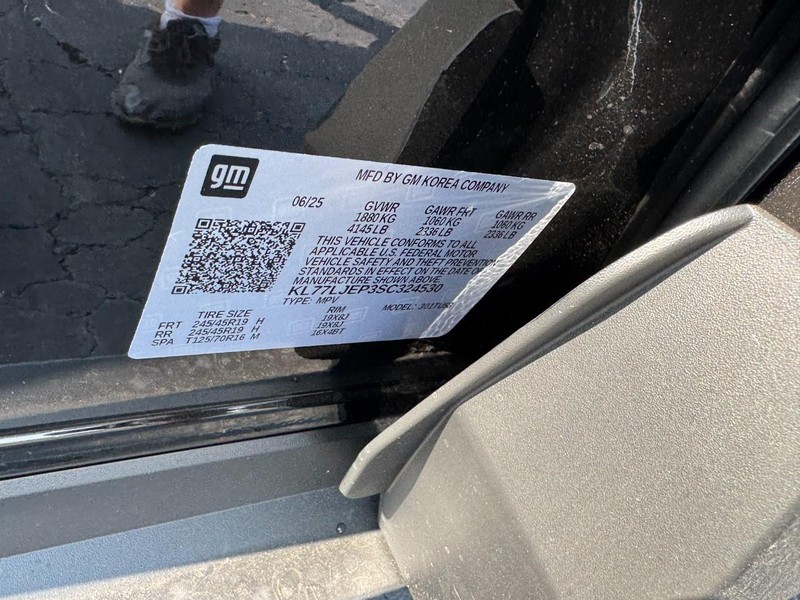 Chevrolet Trax Vehicle Image 16
