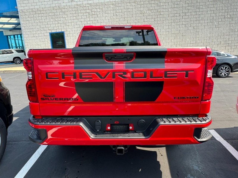 Chevrolet Silverado 1500 Vehicle Image 05