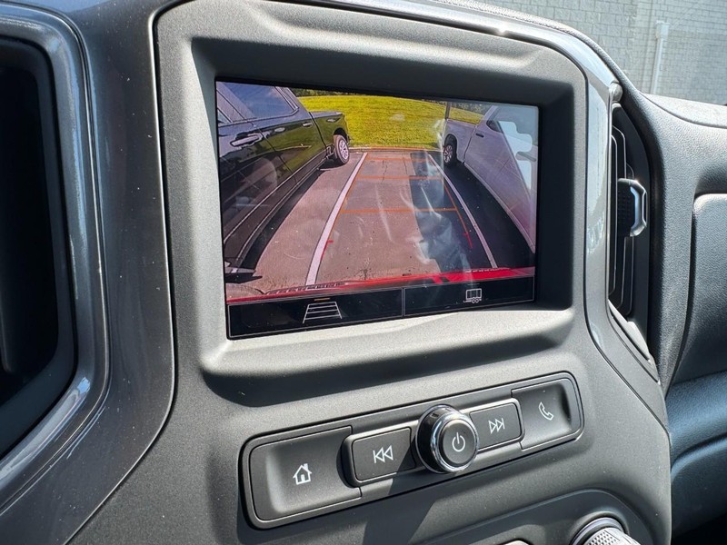 Chevrolet Silverado 1500 Vehicle Image 17