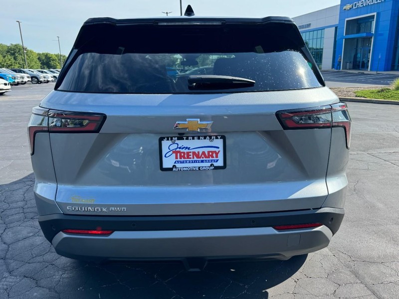 Chevrolet Equinox Vehicle Image 04