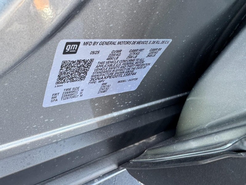 Chevrolet Equinox Vehicle Image 18