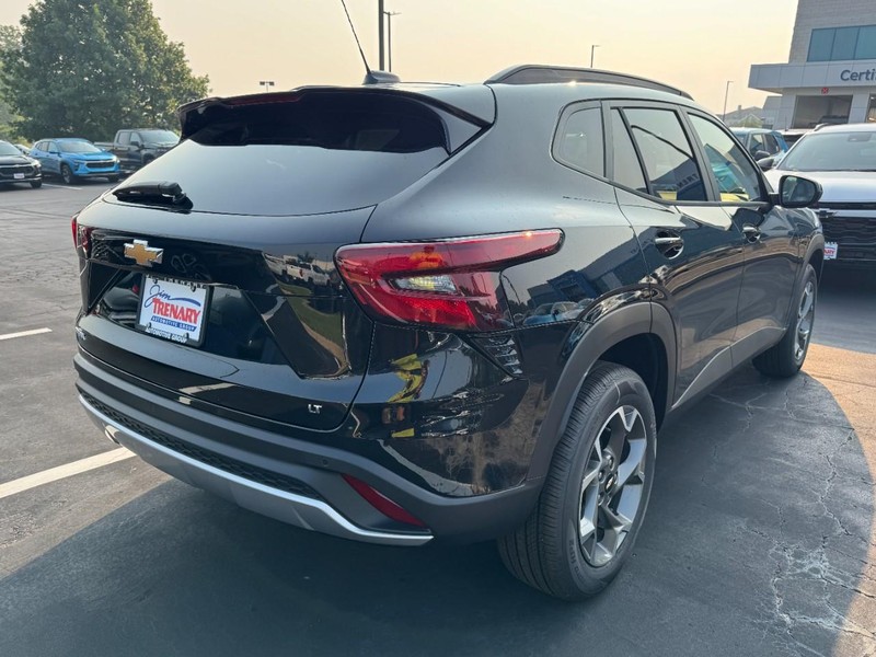 Chevrolet Trax Vehicle Image 03