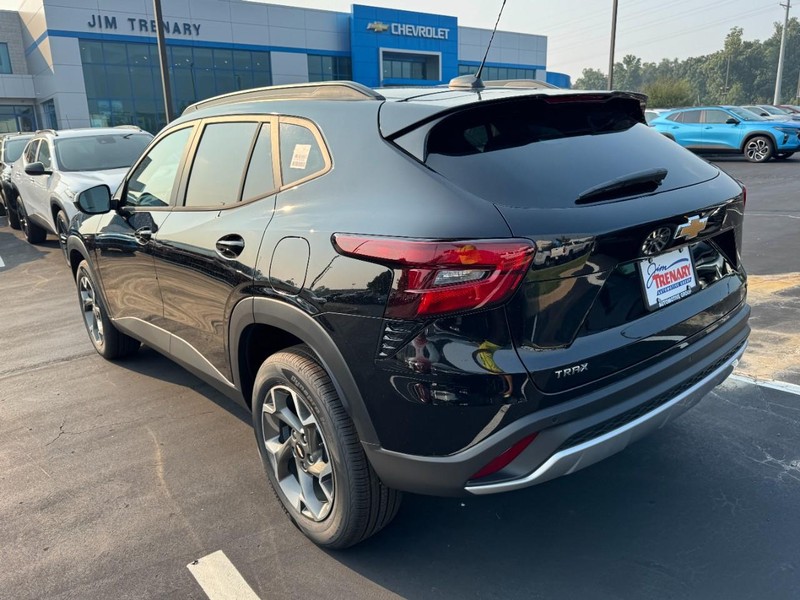 Chevrolet Trax Vehicle Image 05