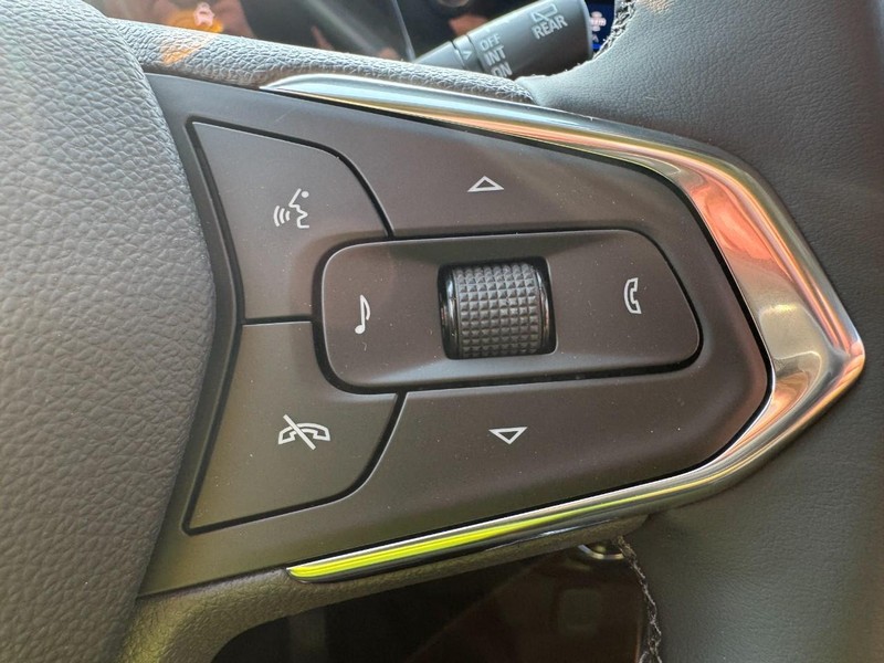Chevrolet Trax Vehicle Image 12