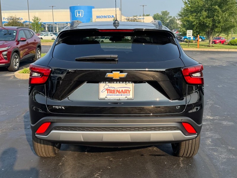 Chevrolet Trax Vehicle Image 04