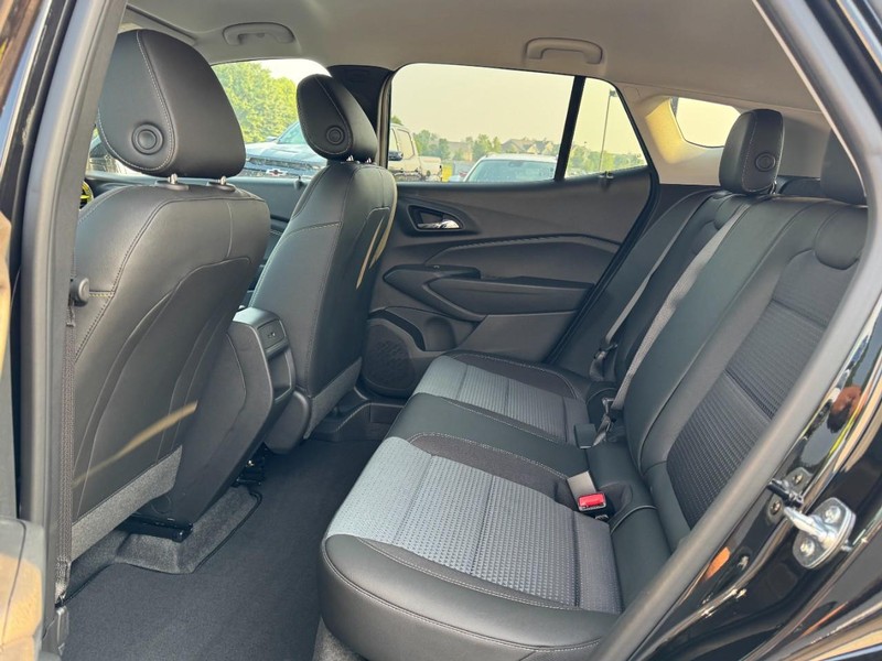 Chevrolet Trax Vehicle Image 07