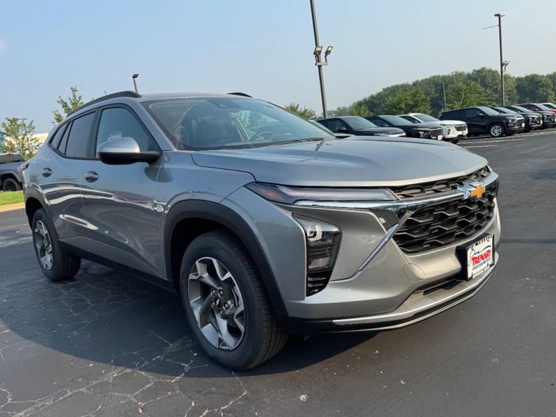 Chevrolet Trax Vehicle Image 02