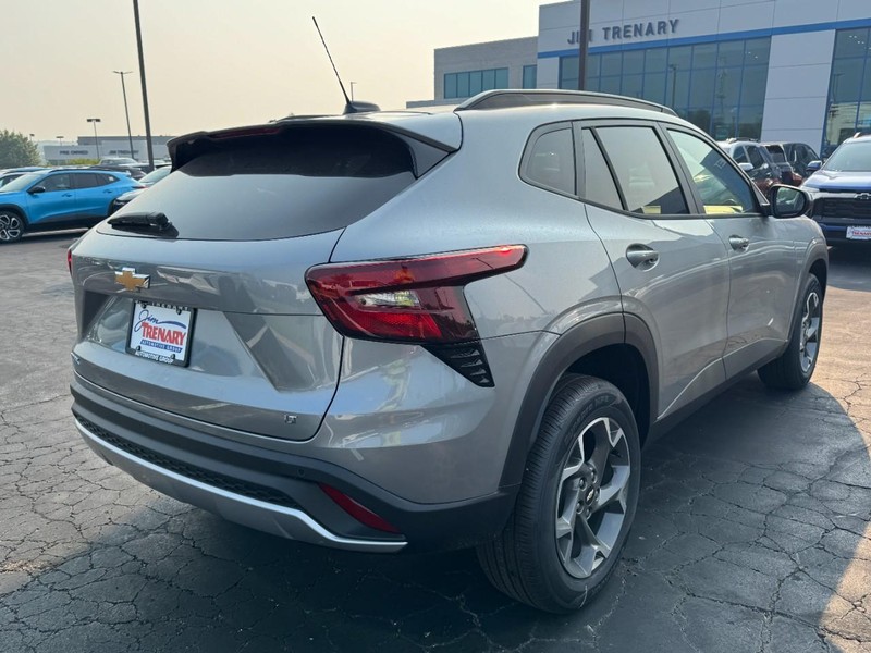 Chevrolet Trax Vehicle Image 03