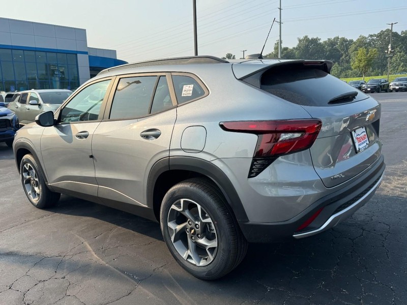 Chevrolet Trax Vehicle Image 05