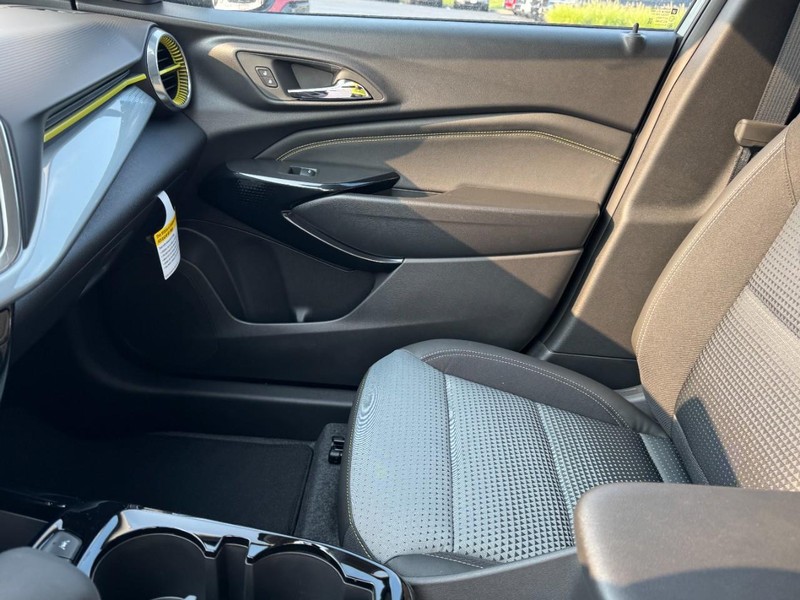 Chevrolet Trax Vehicle Image 08