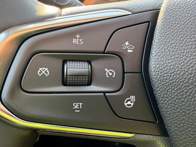 Chevrolet Trax Vehicle Image 11